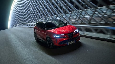 Alfa Romeo Junior Ibrida offer at Lamezia terme