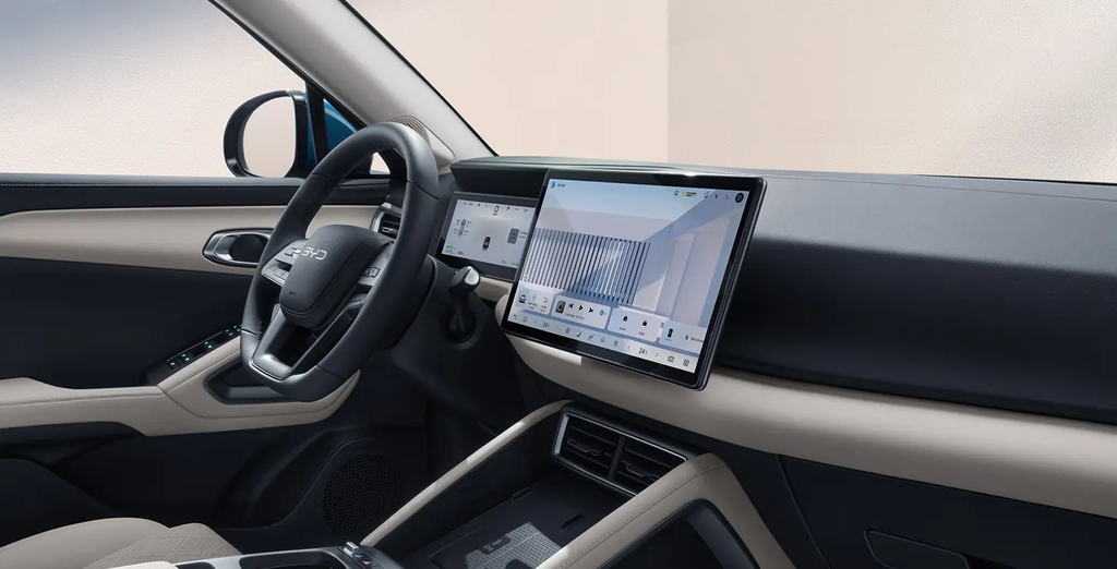 Écran tactile central et poste de conduite du BYD