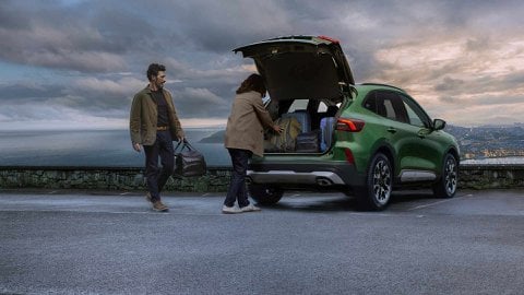 Ford Kuga Hybride E85 disponible en concession GGP Auto dans les Hauts-de-France