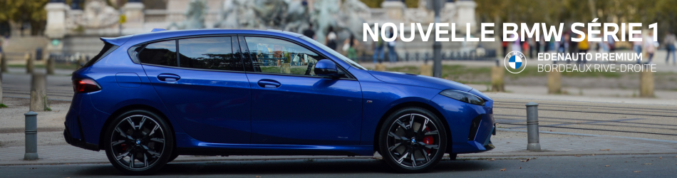 Voiture BMW Serie 1 garée