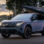 Nouveau Nissan X-Trail (2027) : le SUV familial change de style et passe au tout-électrique… ou presque