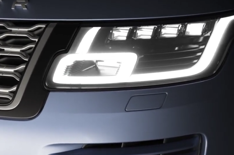 Fari pixel LED: la nuova tecnologia di Jaguar Land Rover