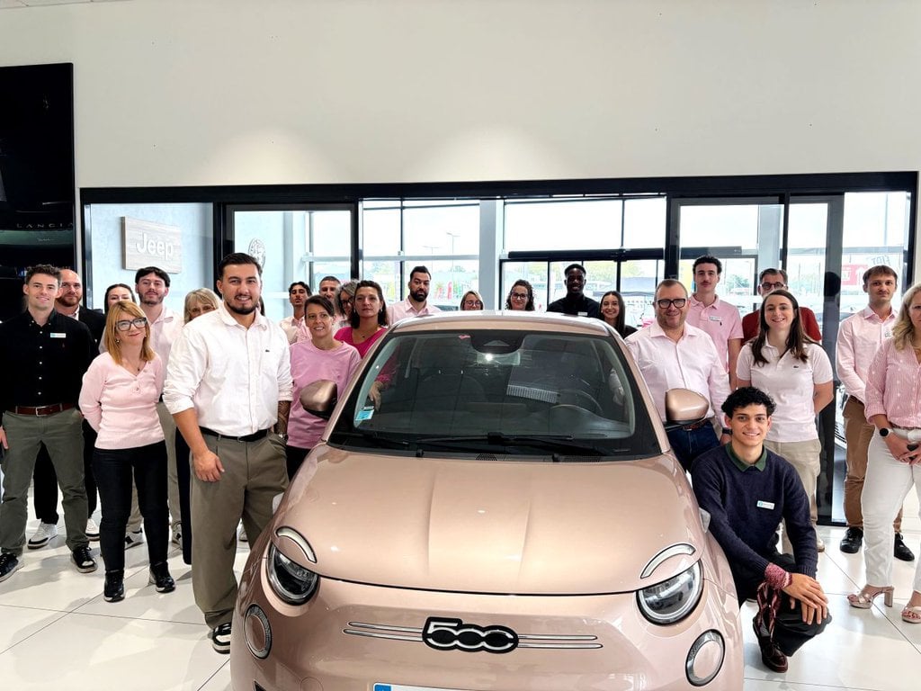 octobre rose sipa automobiles équipes stellantis