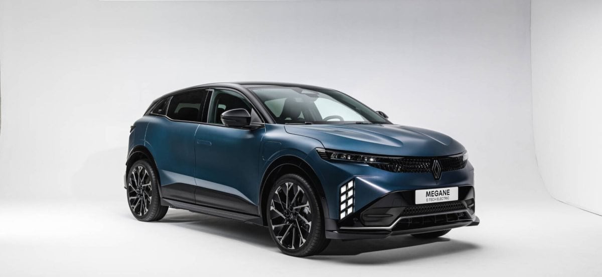 Nuova Renault Megane E-Tech Electric 2027, vista tre quarti anteriore